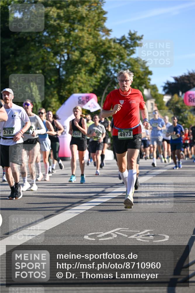 07.09.2025 - BARMER Alsterlauf Dr. Thomas Lammeyer http://msf.ph/oto/8710960 07.09.2025 09:37:59 Laufen 5767, 2602, 4973 meine-sportfotos.de