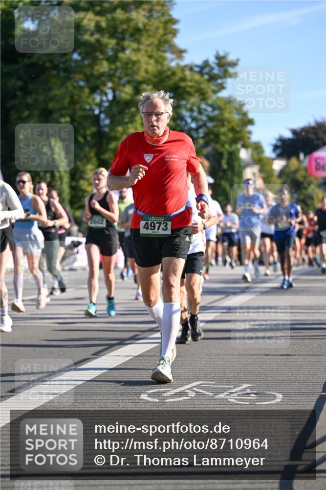 07.09.2025 - BARMER Alsterlauf Dr. Thomas Lammeyer http://msf.ph/oto/8710964 07.09.2025 09:38:00 Laufen 4973 meine-sportfotos.de