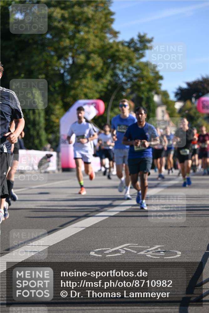 07.09.2025 - BARMER Alsterlauf Dr. Thomas Lammeyer http://msf.ph/oto/8710982 07.09.2025 09:38:03 Laufen  meine-sportfotos.de
