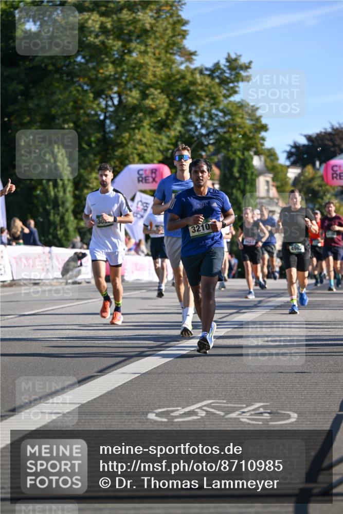 07.09.2025 - BARMER Alsterlauf Dr. Thomas Lammeyer http://msf.ph/oto/8710985 07.09.2025 09:38:03 Laufen 201, 3210, 4982 meine-sportfotos.de