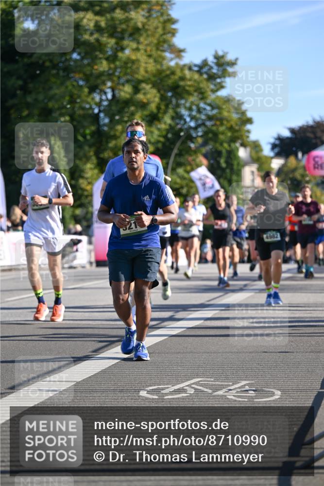 07.09.2025 - BARMER Alsterlauf Dr. Thomas Lammeyer http://msf.ph/oto/8710990 07.09.2025 09:38:04 Laufen 21, 4982 meine-sportfotos.de