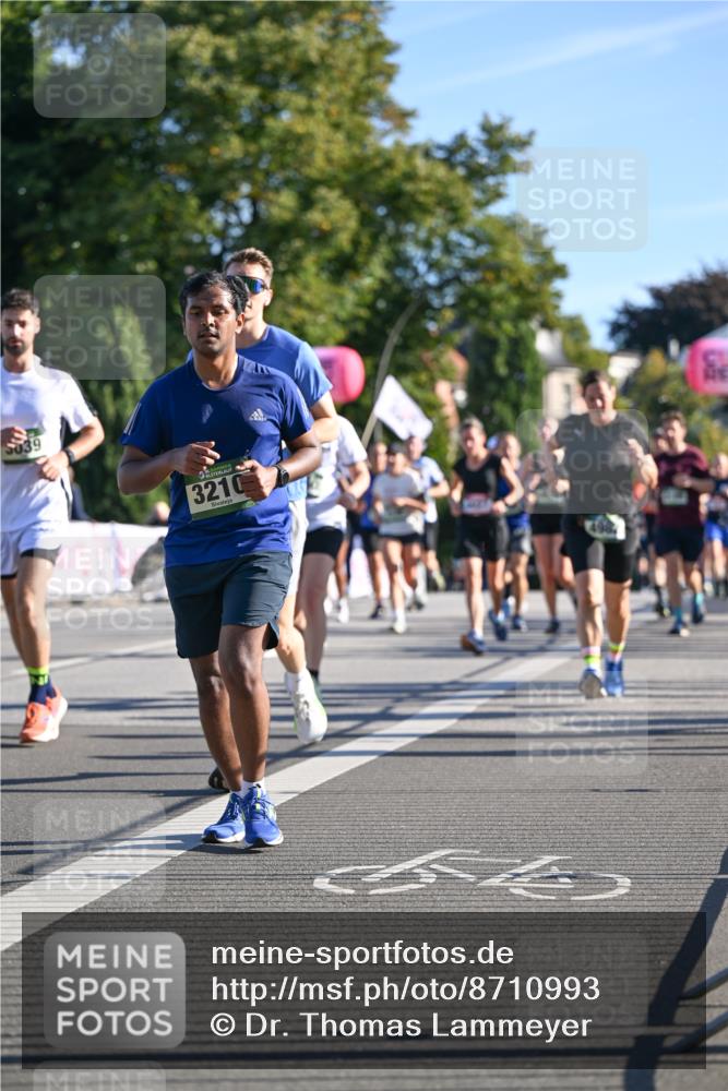 07.09.2025 - BARMER Alsterlauf Dr. Thomas Lammeyer http://msf.ph/oto/8710993 07.09.2025 09:38:04 Laufen 039, 3210 meine-sportfotos.de