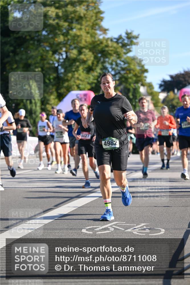 07.09.2025 - BARMER Alsterlauf Dr. Thomas Lammeyer http://msf.ph/oto/8711008 07.09.2025 09:38:06 Laufen 4982 meine-sportfotos.de