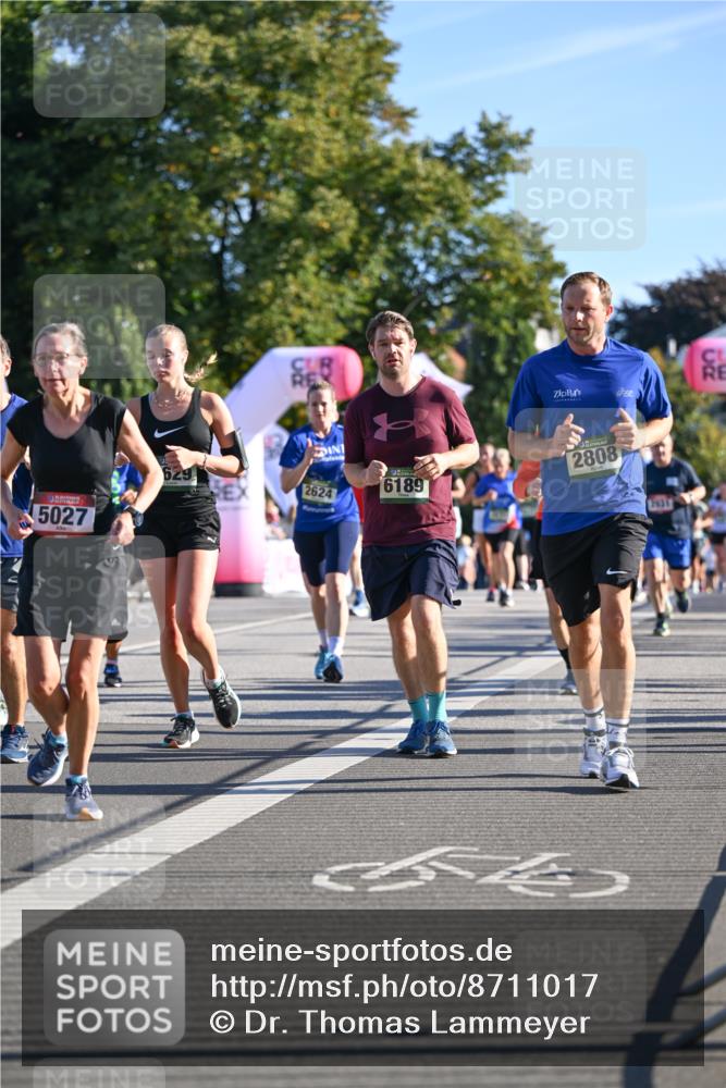 07.09.2025 - BARMER Alsterlauf Dr. Thomas Lammeyer http://msf.ph/oto/8711017 07.09.2025 09:38:08 Laufen 5027, 2808, 2624, 6189, 54, 2931 meine-sportfotos.de