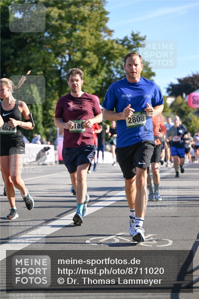 07.09.2025 - BARMER Alsterlauf Dr. Thomas Lammeyer http://msf.ph/oto/8711020 07.09.2025 09:38:09 Laufen 4629, 189, 2808 meine-sportfotos.de