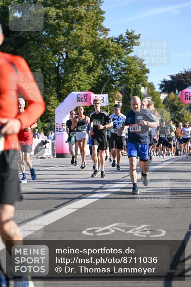 07.09.2025 - BARMER Alsterlauf Dr. Thomas Lammeyer http://msf.ph/oto/8711036 07.09.2025 09:38:12 Laufen 5809, 2798, 5174, 595, 2931, 44, 6010 meine-sportfotos.de