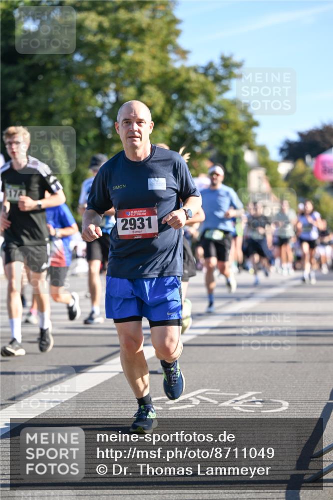 07.09.2025 - BARMER Alsterlauf Dr. Thomas Lammeyer http://msf.ph/oto/8711049 07.09.2025 09:38:14 Laufen 174, 36, 2931 meine-sportfotos.de