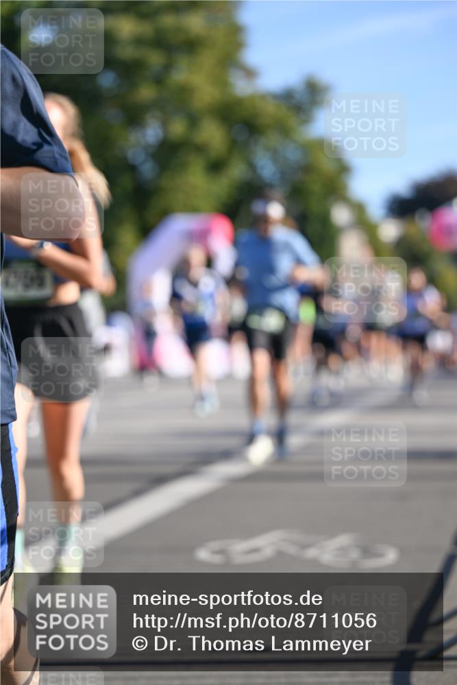 07.09.2025 - BARMER Alsterlauf Dr. Thomas Lammeyer http://msf.ph/oto/8711056 07.09.2025 09:38:15 Laufen  meine-sportfotos.de