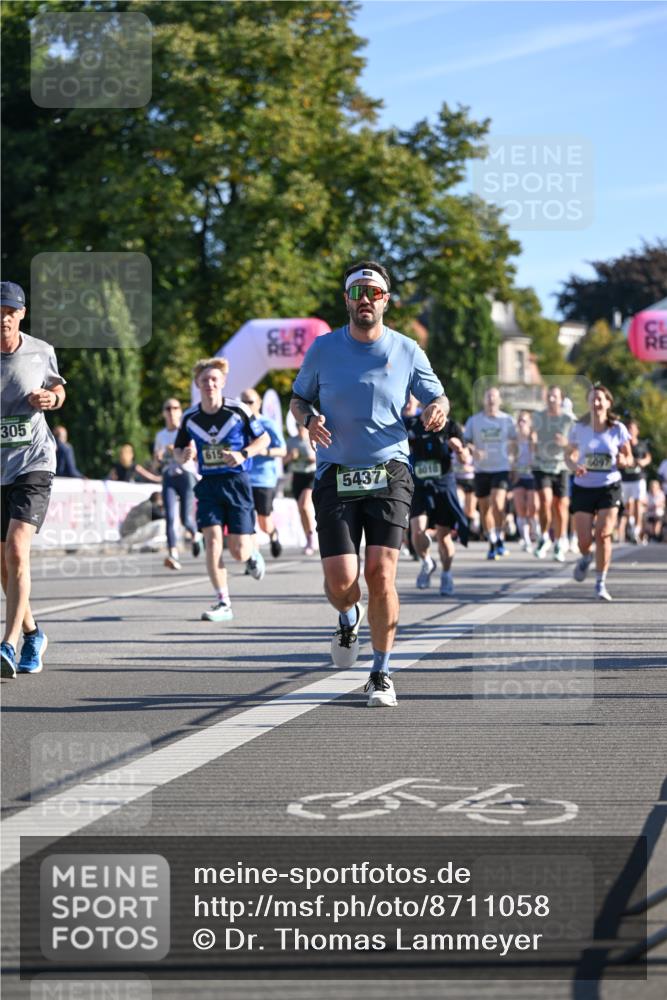 07.09.2025 - BARMER Alsterlauf Dr. Thomas Lammeyer http://msf.ph/oto/8711058 07.09.2025 09:38:16 Laufen 305, 615, 5437, 11010 meine-sportfotos.de