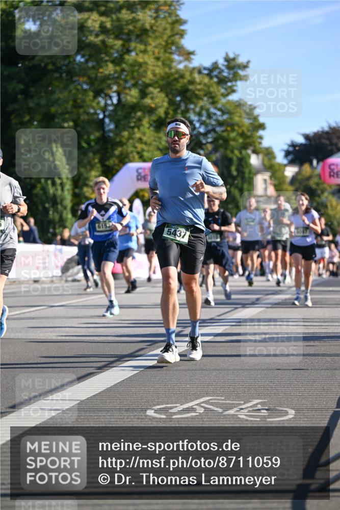 07.09.2025 - BARMER Alsterlauf Dr. Thomas Lammeyer http://msf.ph/oto/8711059 07.09.2025 09:38:16 Laufen 5437 meine-sportfotos.de