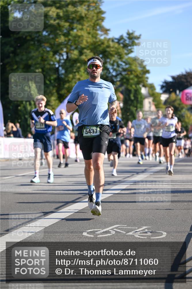 07.09.2025 - BARMER Alsterlauf Dr. Thomas Lammeyer http://msf.ph/oto/8711060 07.09.2025 09:38:16 Laufen 16157, 5437 meine-sportfotos.de