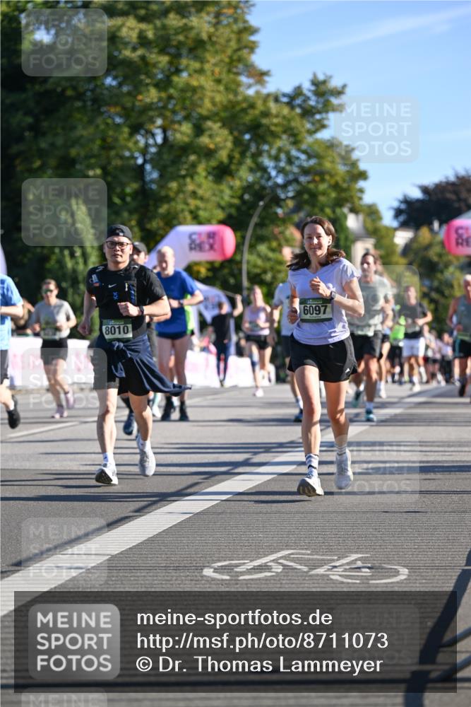 07.09.2025 - BARMER Alsterlauf Dr. Thomas Lammeyer http://msf.ph/oto/8711073 07.09.2025 09:38:19 Laufen 8010, 6097 meine-sportfotos.de