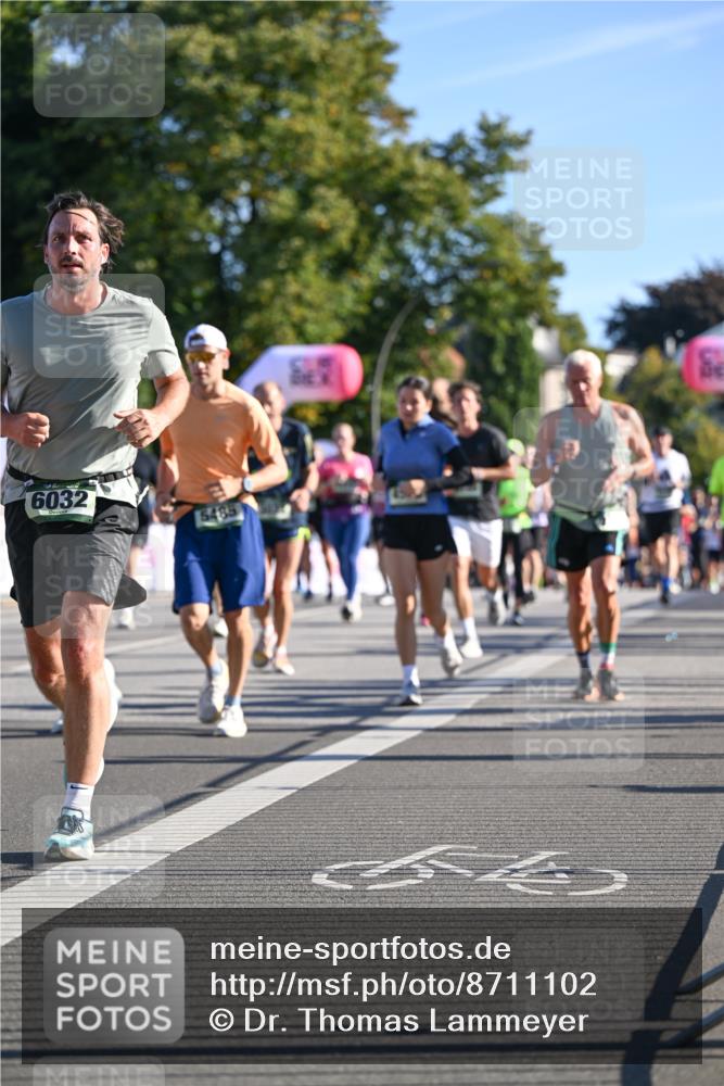 07.09.2025 - BARMER Alsterlauf Dr. Thomas Lammeyer http://msf.ph/oto/8711102 07.09.2025 09:38:23 Laufen 6032 meine-sportfotos.de