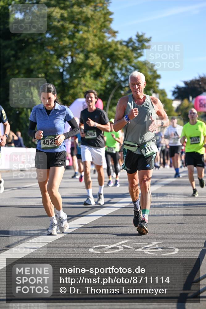 07.09.2025 - BARMER Alsterlauf Dr. Thomas Lammeyer http://msf.ph/oto/8711114 07.09.2025 09:38:26 Laufen 4529, 8295, 216, 3803 meine-sportfotos.de