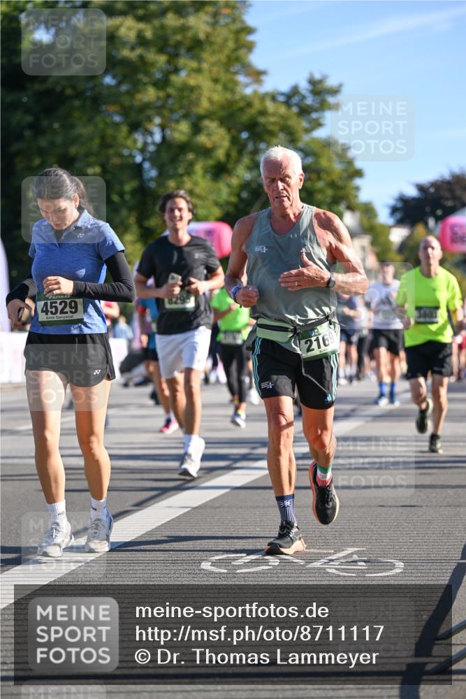 07.09.2025 - BARMER Alsterlauf Dr. Thomas Lammeyer http://msf.ph/oto/8711117 07.09.2025 09:38:26 Laufen 4529, 2169 meine-sportfotos.de