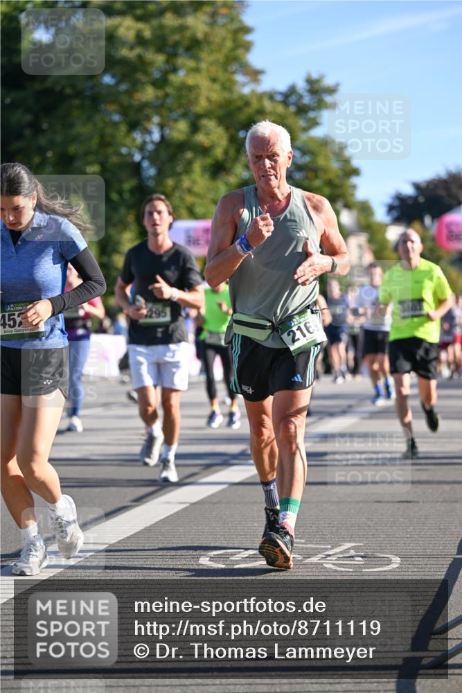 07.09.2025 - BARMER Alsterlauf Dr. Thomas Lammeyer http://msf.ph/oto/8711119 07.09.2025 09:38:26 Laufen 45, 1295, 2169 meine-sportfotos.de