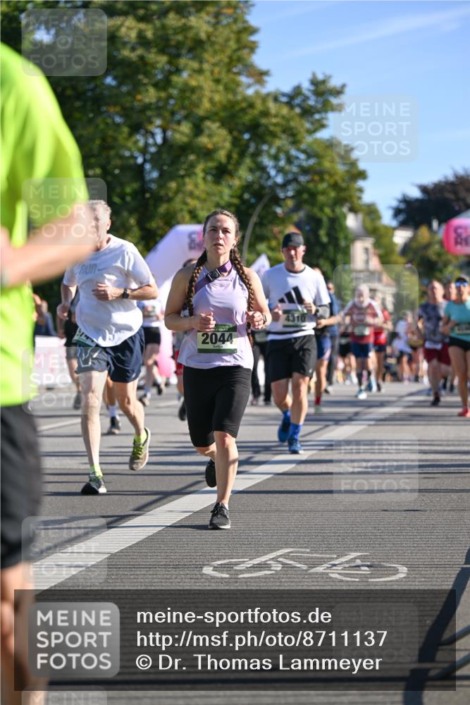 07.09.2025 - BARMER Alsterlauf Dr. Thomas Lammeyer http://msf.ph/oto/8711137 07.09.2025 09:38:30 Laufen 2044, 4310 meine-sportfotos.de