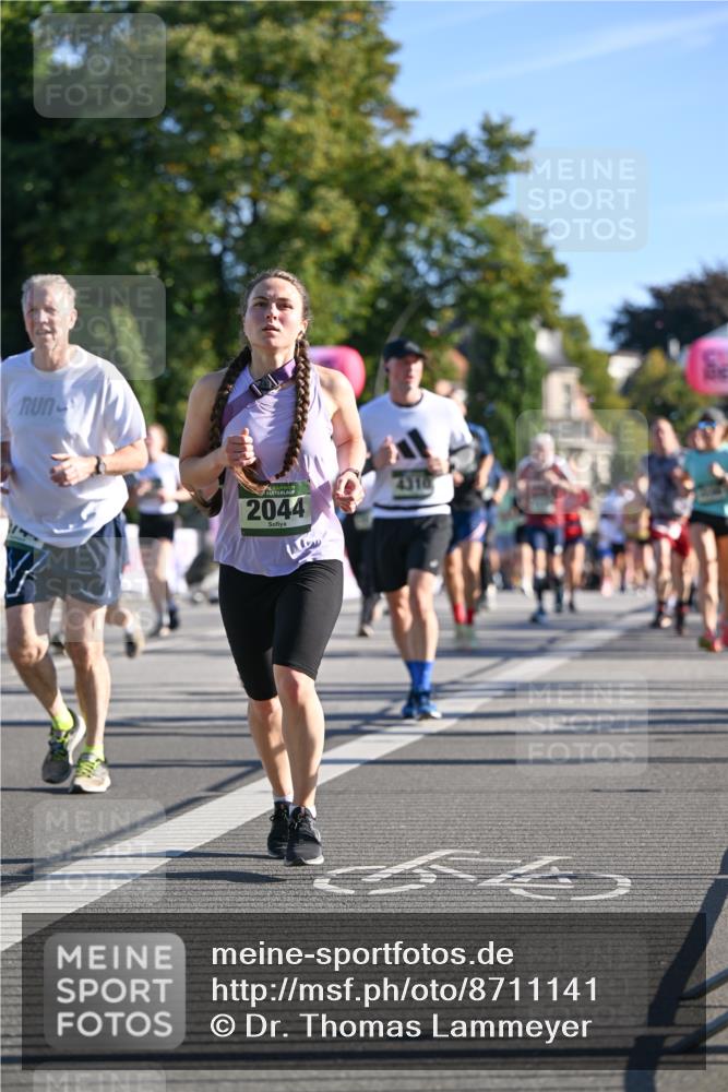 07.09.2025 - BARMER Alsterlauf Dr. Thomas Lammeyer http://msf.ph/oto/8711141 07.09.2025 09:38:30 Laufen 2044, 4310 meine-sportfotos.de