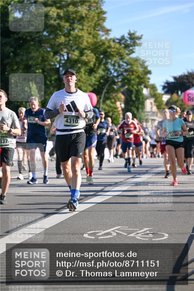 07.09.2025 - BARMER Alsterlauf Dr. Thomas Lammeyer http://msf.ph/oto/8711151 07.09.2025 09:38:32 Laufen 337, 5639, 4310, 4596 meine-sportfotos.de