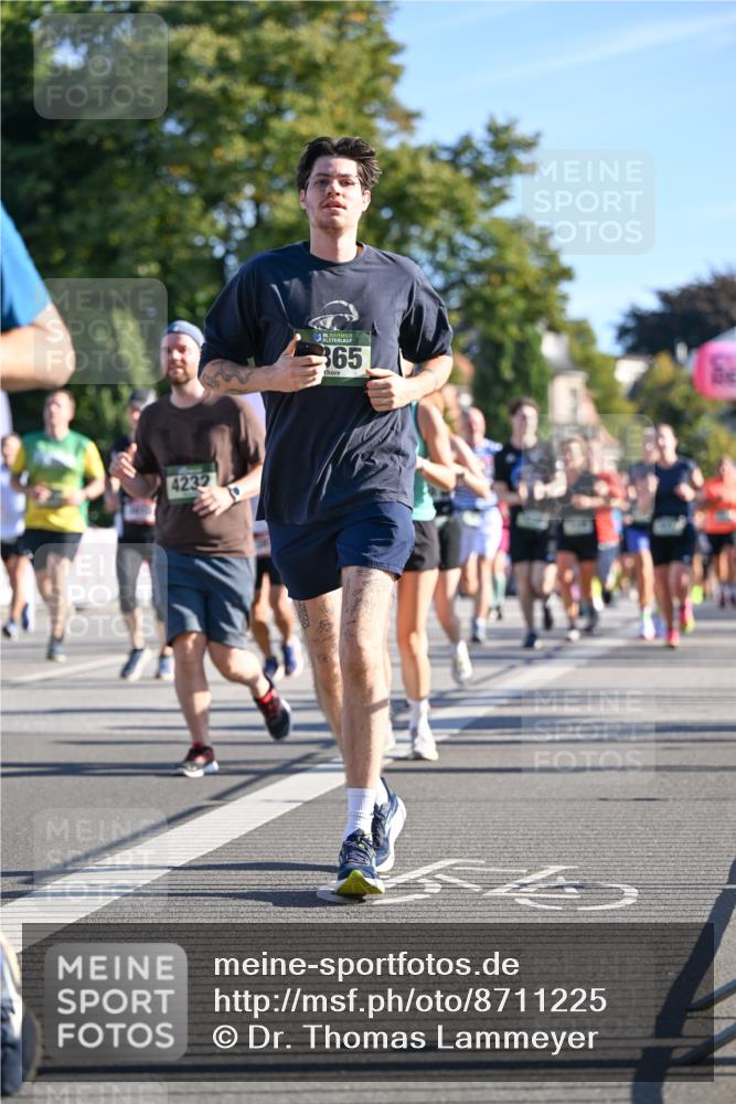 07.09.2025 - BARMER Alsterlauf Dr. Thomas Lammeyer http://msf.ph/oto/8711225 07.09.2025 09:38:44 Laufen 4232, 36, 365 meine-sportfotos.de