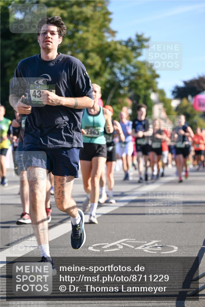 07.09.2025 - BARMER Alsterlauf Dr. Thomas Lammeyer http://msf.ph/oto/8711229 07.09.2025 09:38:44 Laufen 661, 36, 43, 2863 meine-sportfotos.de