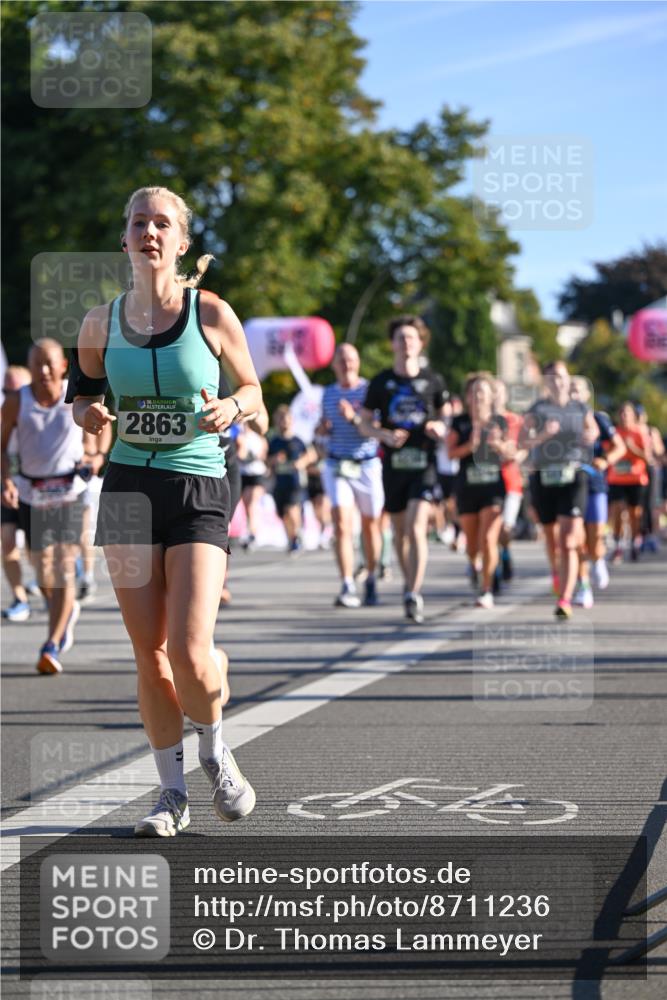 07.09.2025 - BARMER Alsterlauf Dr. Thomas Lammeyer http://msf.ph/oto/8711236 07.09.2025 09:38:45 Laufen 36, 2863 meine-sportfotos.de