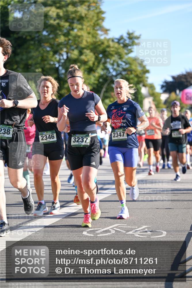 07.09.2025 - BARMER Alsterlauf Dr. Thomas Lammeyer http://msf.ph/oto/8711261 07.09.2025 09:38:49 Laufen 29, 10, 238, 2346, 3237, 10, 2347 meine-sportfotos.de