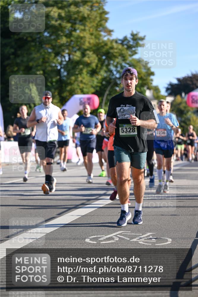 07.09.2025 - BARMER Alsterlauf Dr. Thomas Lammeyer http://msf.ph/oto/8711278 07.09.2025 09:38:51 Laufen 5328, 2236 meine-sportfotos.de