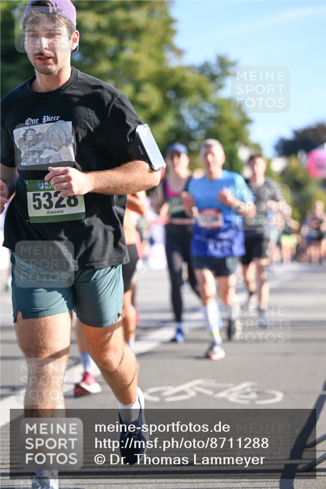 07.09.2025 - BARMER Alsterlauf Dr. Thomas Lammeyer http://msf.ph/oto/8711288 07.09.2025 09:38:53 Laufen 36, 5328 meine-sportfotos.de