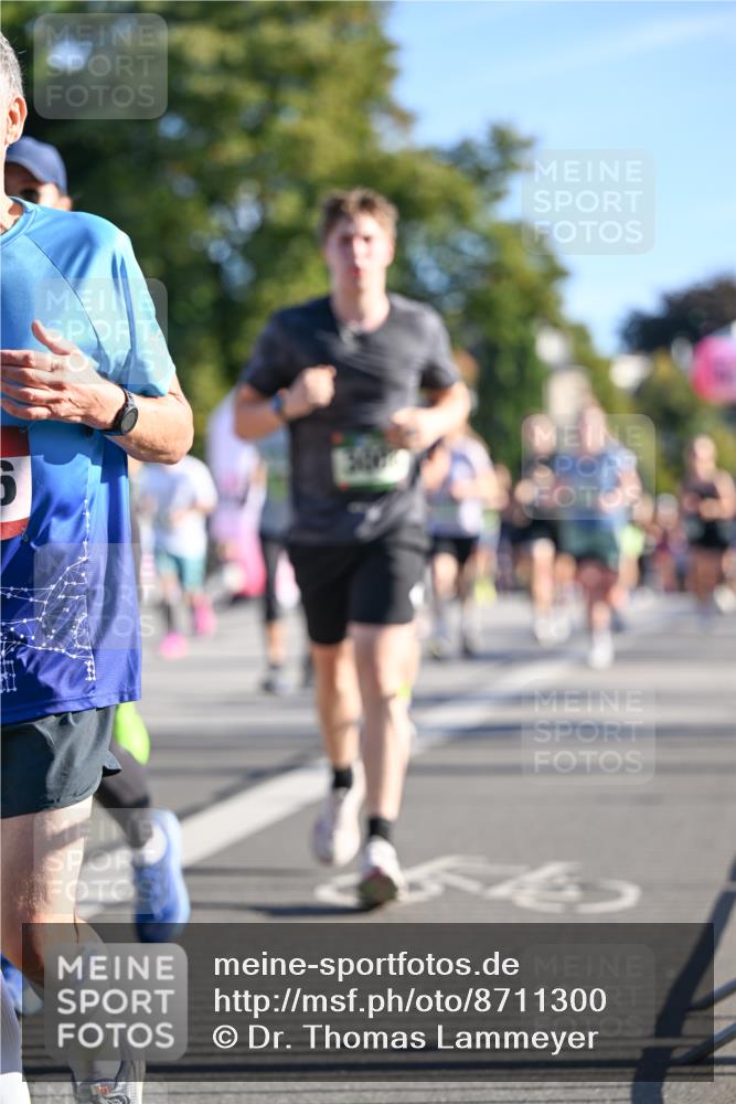 07.09.2025 - BARMER Alsterlauf Dr. Thomas Lammeyer http://msf.ph/oto/8711300 07.09.2025 09:38:55 Laufen  meine-sportfotos.de