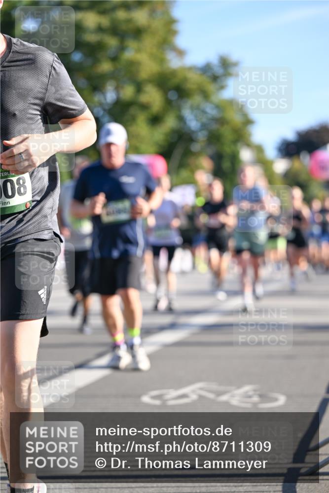 07.09.2025 - BARMER Alsterlauf Dr. Thomas Lammeyer http://msf.ph/oto/8711309 07.09.2025 09:38:56 Laufen 08 meine-sportfotos.de