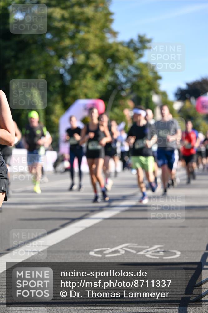 07.09.2025 - BARMER Alsterlauf Dr. Thomas Lammeyer http://msf.ph/oto/8711337 07.09.2025 09:39:02 Laufen 54 meine-sportfotos.de