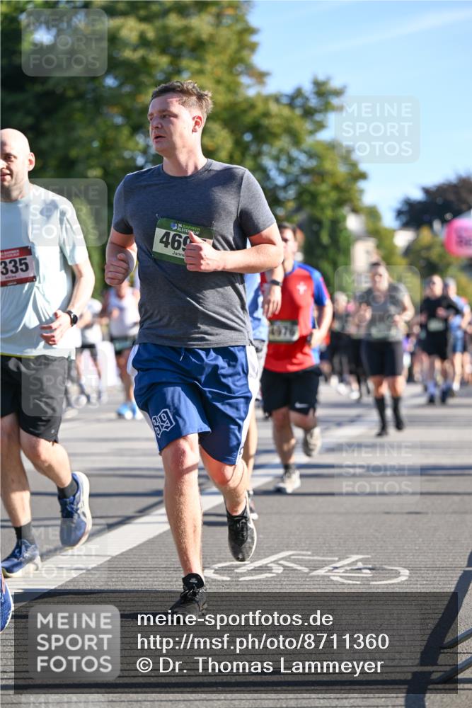 07.09.2025 - BARMER Alsterlauf Dr. Thomas Lammeyer http://msf.ph/oto/8711360 07.09.2025 09:39:06 Laufen 2, 335, 136, 469, 39 meine-sportfotos.de