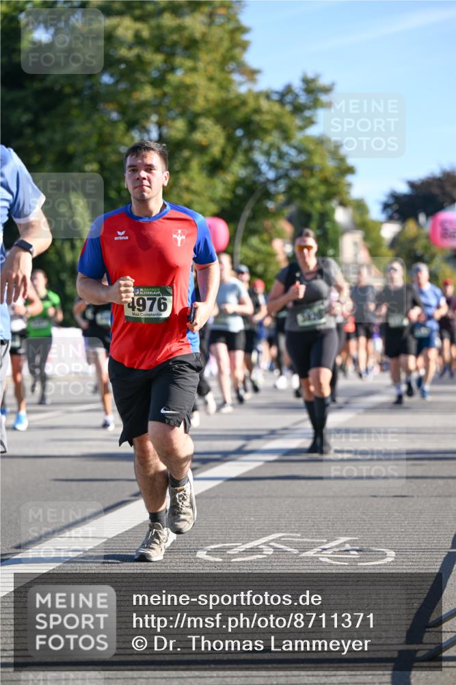 07.09.2025 - BARMER Alsterlauf Dr. Thomas Lammeyer http://msf.ph/oto/8711371 07.09.2025 09:39:07 Laufen 136, 4976 meine-sportfotos.de