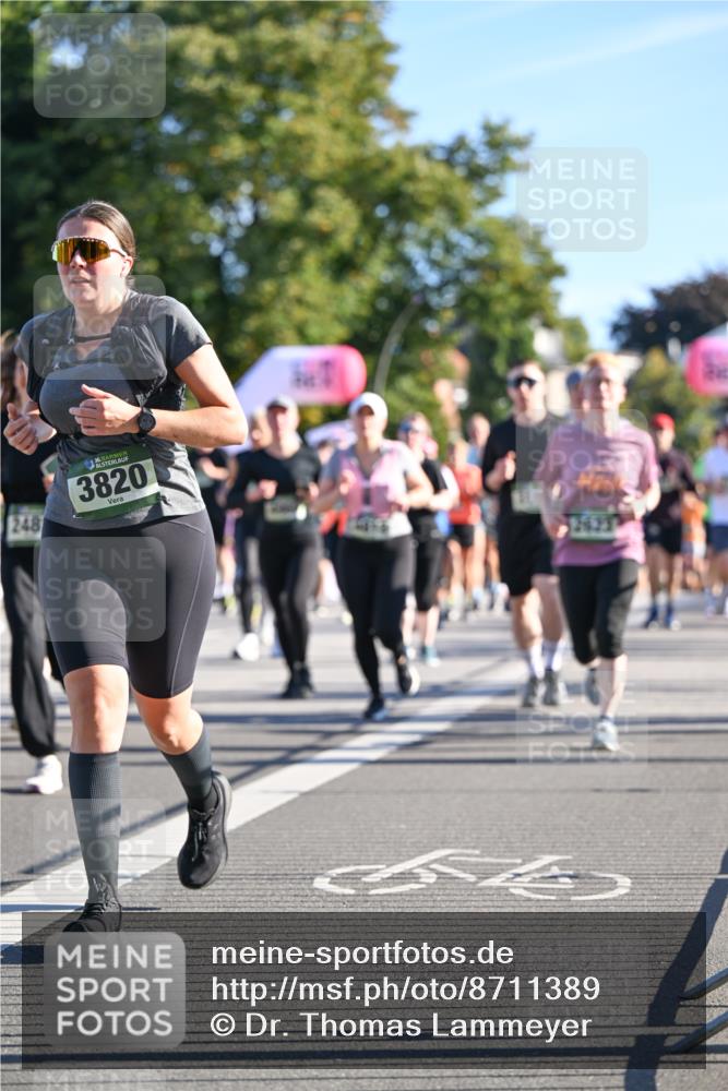 07.09.2025 - BARMER Alsterlauf Dr. Thomas Lammeyer http://msf.ph/oto/8711389 07.09.2025 09:39:10 Laufen 248, 36, 3820 meine-sportfotos.de