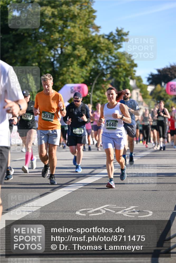 07.09.2025 - BARMER Alsterlauf Dr. Thomas Lammeyer http://msf.ph/oto/8711475 07.09.2025 09:39:24 Laufen 3938, 6091, 4440 meine-sportfotos.de