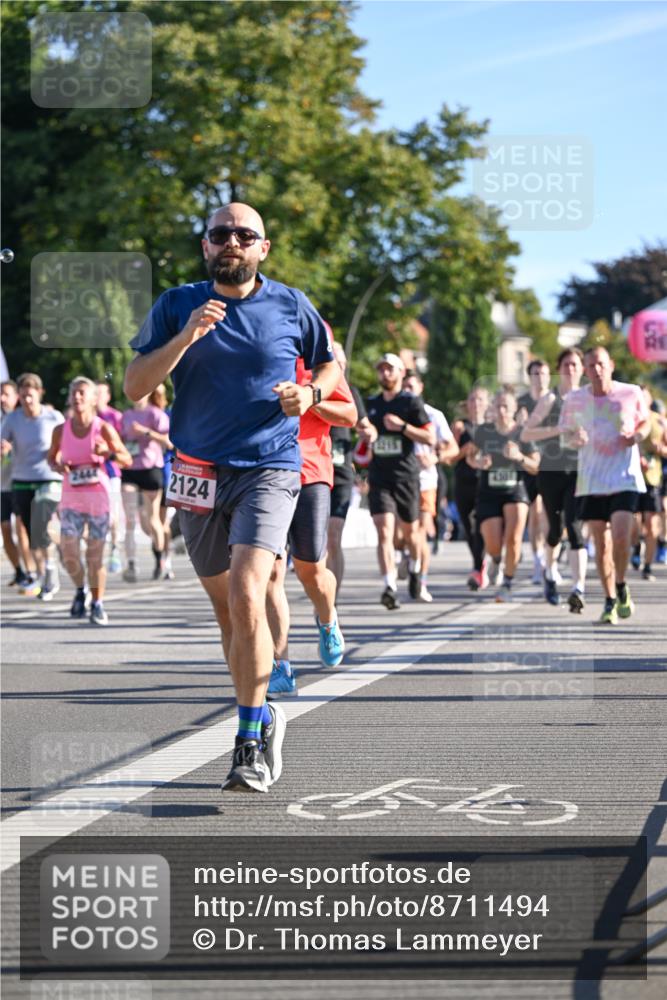 07.09.2025 - BARMER Alsterlauf Dr. Thomas Lammeyer http://msf.ph/oto/8711494 07.09.2025 09:39:27 Laufen 2124, 1215 meine-sportfotos.de