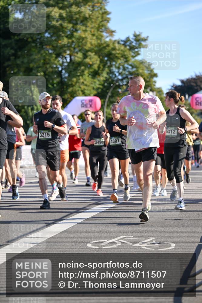 07.09.2025 - BARMER Alsterlauf Dr. Thomas Lammeyer http://msf.ph/oto/8711507 07.09.2025 09:39:29 Laufen 3215, 3498, 4301, 5312 meine-sportfotos.de