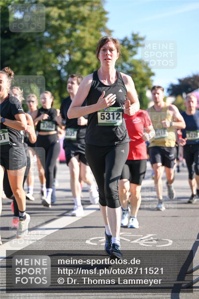 07.09.2025 - BARMER Alsterlauf Dr. Thomas Lammeyer http://msf.ph/oto/8711521 07.09.2025 09:39:31 Laufen 01, 3360, 36, 5312, 1918 meine-sportfotos.de