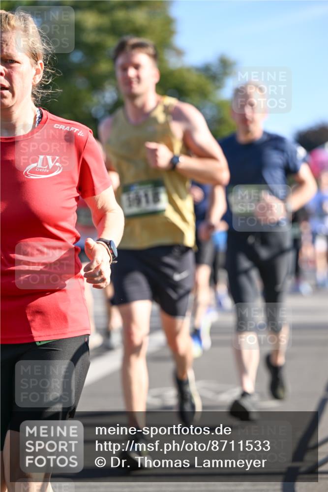 07.09.2025 - BARMER Alsterlauf Dr. Thomas Lammeyer http://msf.ph/oto/8711533 07.09.2025 09:39:33 Laufen  meine-sportfotos.de