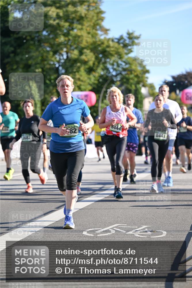 07.09.2025 - BARMER Alsterlauf Dr. Thomas Lammeyer http://msf.ph/oto/8711544 07.09.2025 09:39:36 Laufen 82, 8444, 8441 meine-sportfotos.de