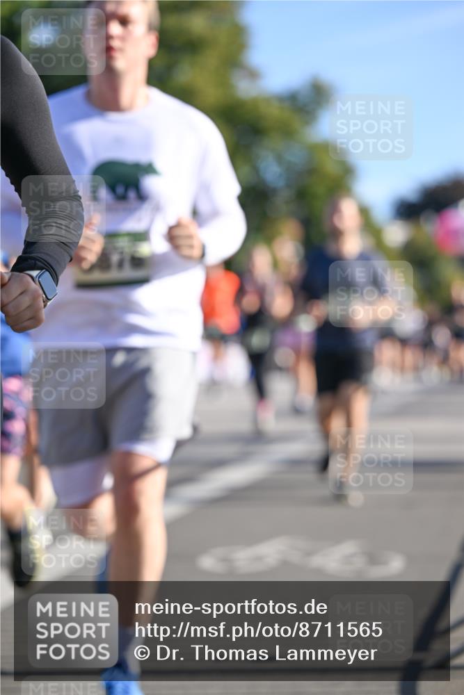 07.09.2025 - BARMER Alsterlauf Dr. Thomas Lammeyer http://msf.ph/oto/8711565 07.09.2025 09:39:39 Laufen  meine-sportfotos.de