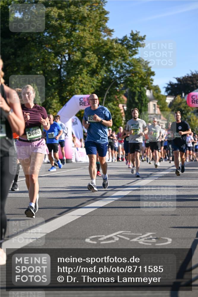07.09.2025 - BARMER Alsterlauf Dr. Thomas Lammeyer http://msf.ph/oto/8711585 07.09.2025 09:39:43 Laufen 0, 5665, 1244, 826, 2280, 3824, 4 meine-sportfotos.de