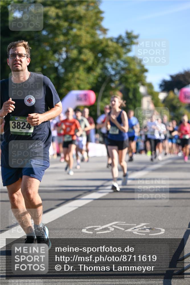 07.09.2025 - BARMER Alsterlauf Dr. Thomas Lammeyer http://msf.ph/oto/8711619 07.09.2025 09:39:48 Laufen 36, 3824 meine-sportfotos.de