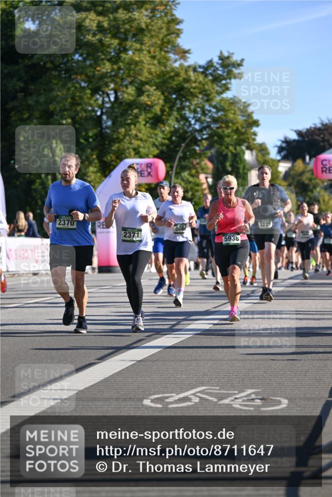 07.09.2025 - BARMER Alsterlauf Dr. Thomas Lammeyer http://msf.ph/oto/8711647 07.09.2025 09:39:53 Laufen 2370, 866, 3229, 2371, 5938 meine-sportfotos.de