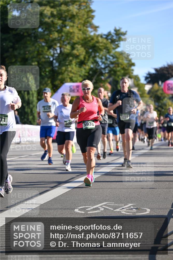07.09.2025 - BARMER Alsterlauf Dr. Thomas Lammeyer http://msf.ph/oto/8711657 07.09.2025 09:39:54 Laufen 8429, 5938 meine-sportfotos.de