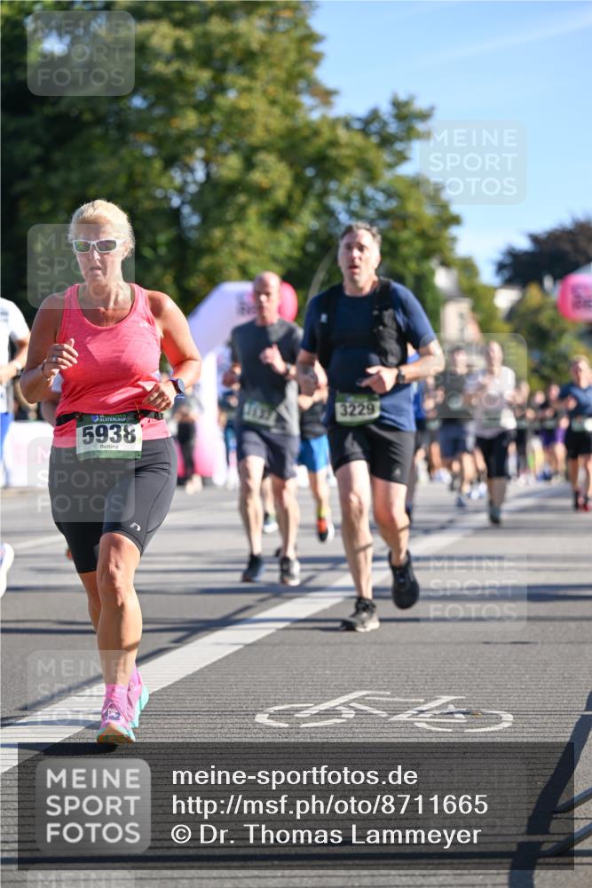 07.09.2025 - BARMER Alsterlauf Dr. Thomas Lammeyer http://msf.ph/oto/8711665 07.09.2025 09:39:55 Laufen 5938, 3229 meine-sportfotos.de