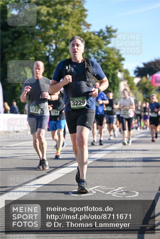 07.09.2025 - BARMER Alsterlauf Dr. Thomas Lammeyer http://msf.ph/oto/8711671 07.09.2025 09:39:57 Laufen 3137, 3229 meine-sportfotos.de