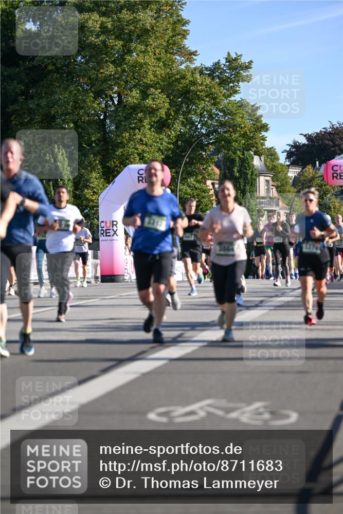07.09.2025 - BARMER Alsterlauf Dr. Thomas Lammeyer http://msf.ph/oto/8711683 07.09.2025 09:39:59 Laufen 33121, 6445 meine-sportfotos.de