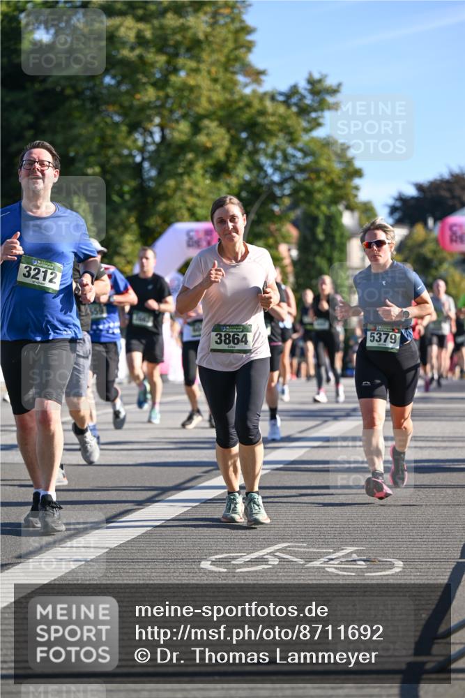 07.09.2025 - BARMER Alsterlauf Dr. Thomas Lammeyer http://msf.ph/oto/8711692 07.09.2025 09:40:00 Laufen 3212, 3864, 5379 meine-sportfotos.de